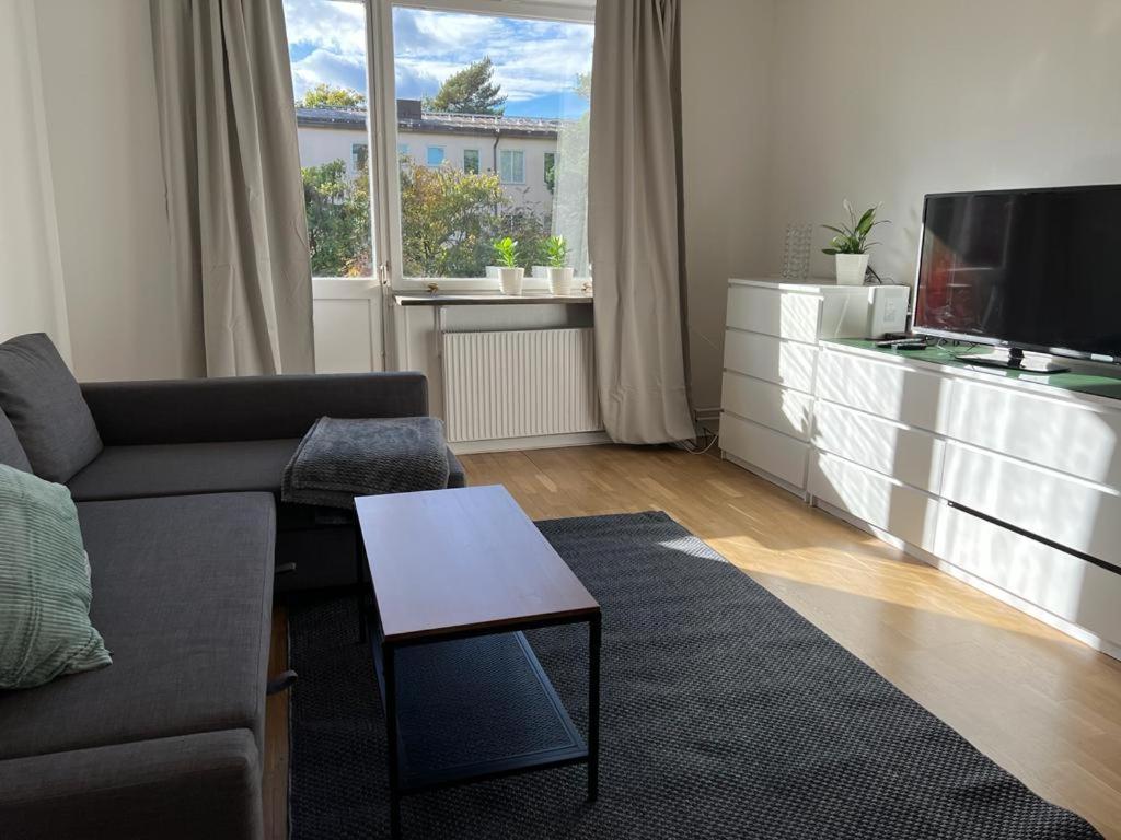 Apartamento Flatin Erbjuder Laegenheter I Soedra Estocolmo Exterior foto