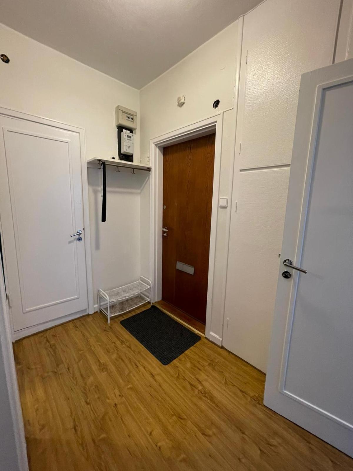 Apartamento Flatin Erbjuder Laegenheter I Soedra Estocolmo Exterior foto