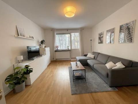 Apartamento Flatin Erbjuder Laegenheter I Soedra Estocolmo Exterior foto