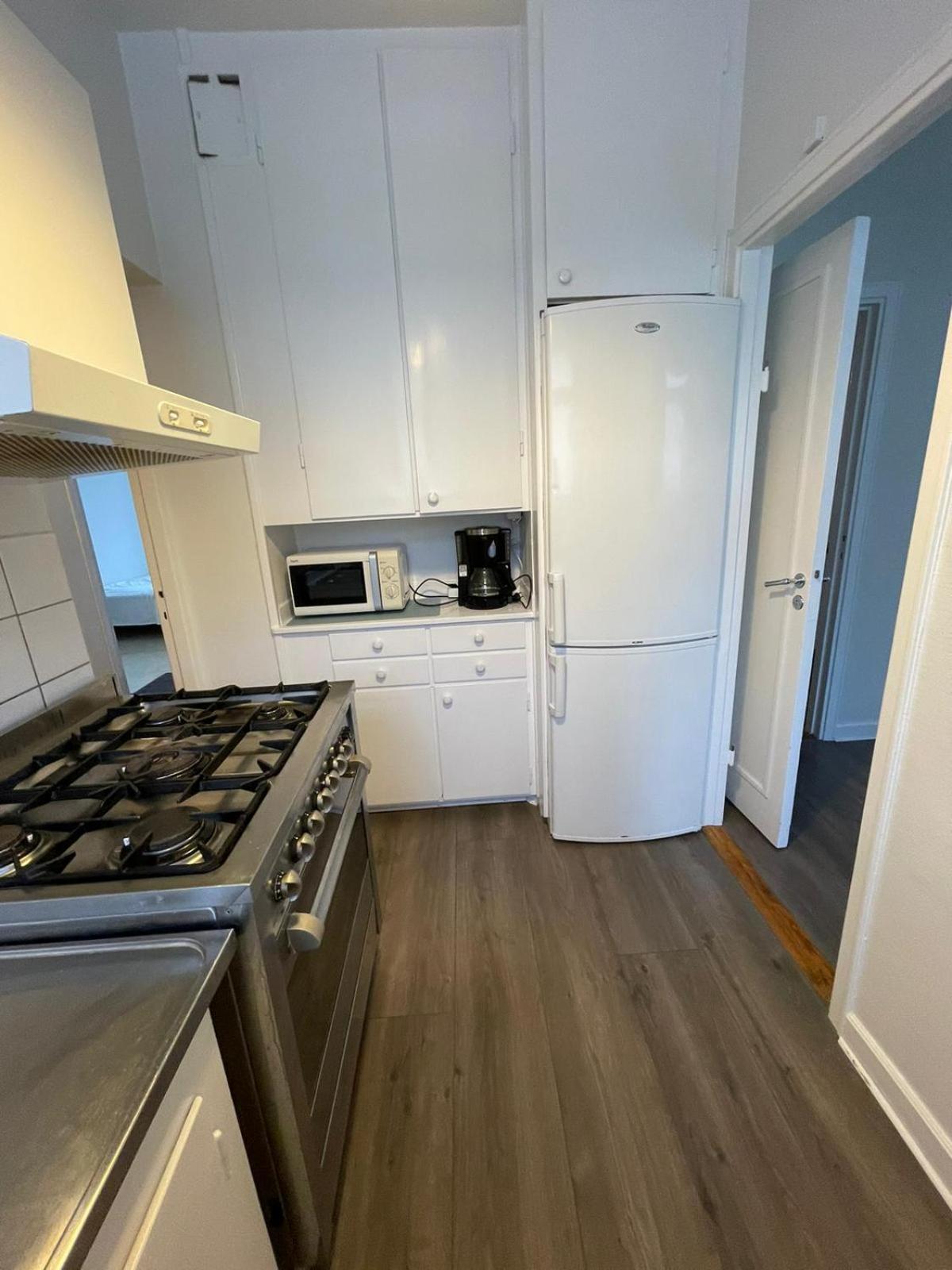Apartamento Flatin Erbjuder Laegenheter I Soedra Estocolmo Exterior foto