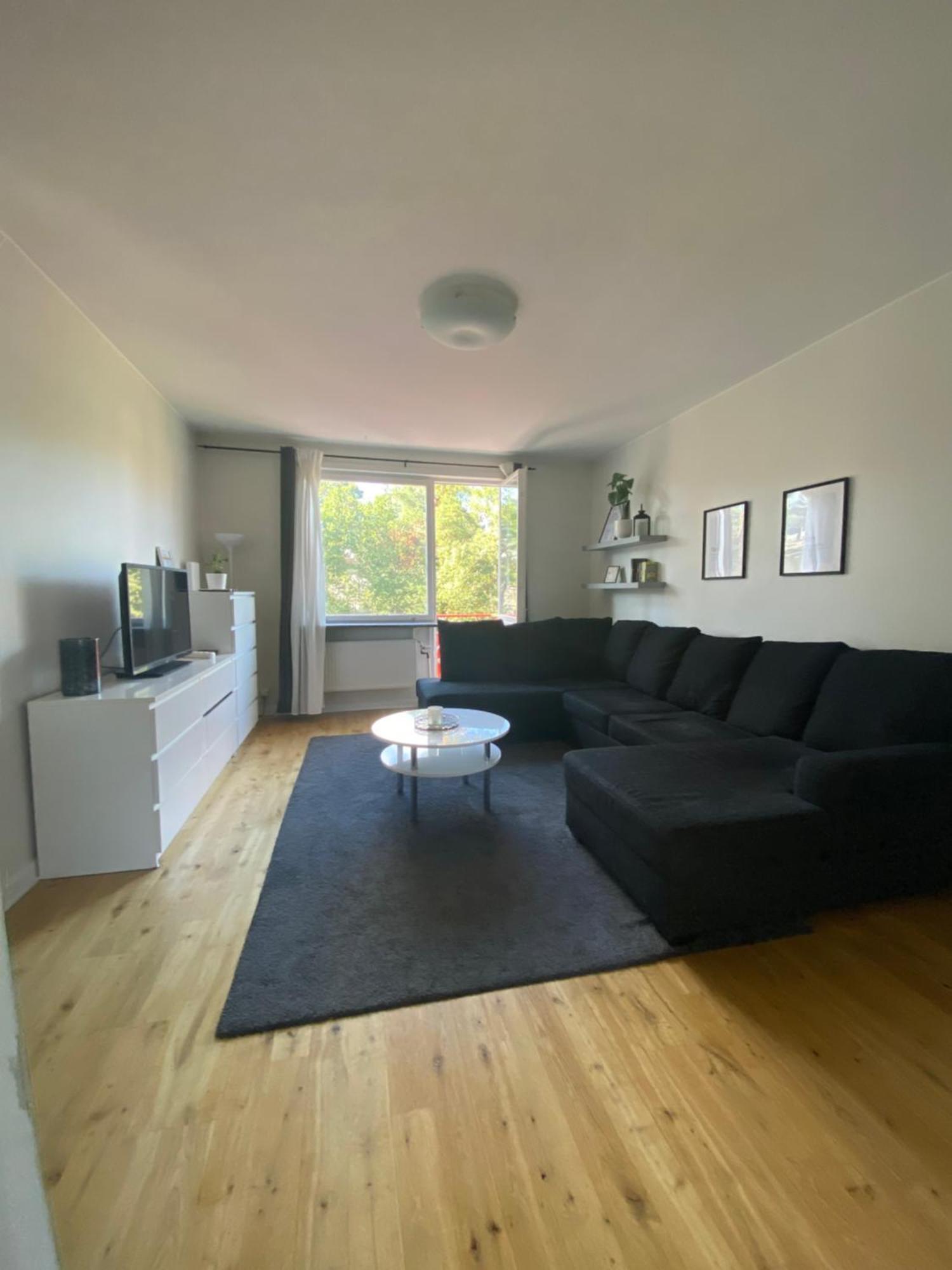 Apartamento Flatin Erbjuder Laegenheter I Soedra Estocolmo Exterior foto